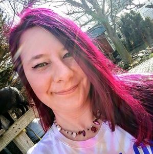 Meet your Posher, Pia